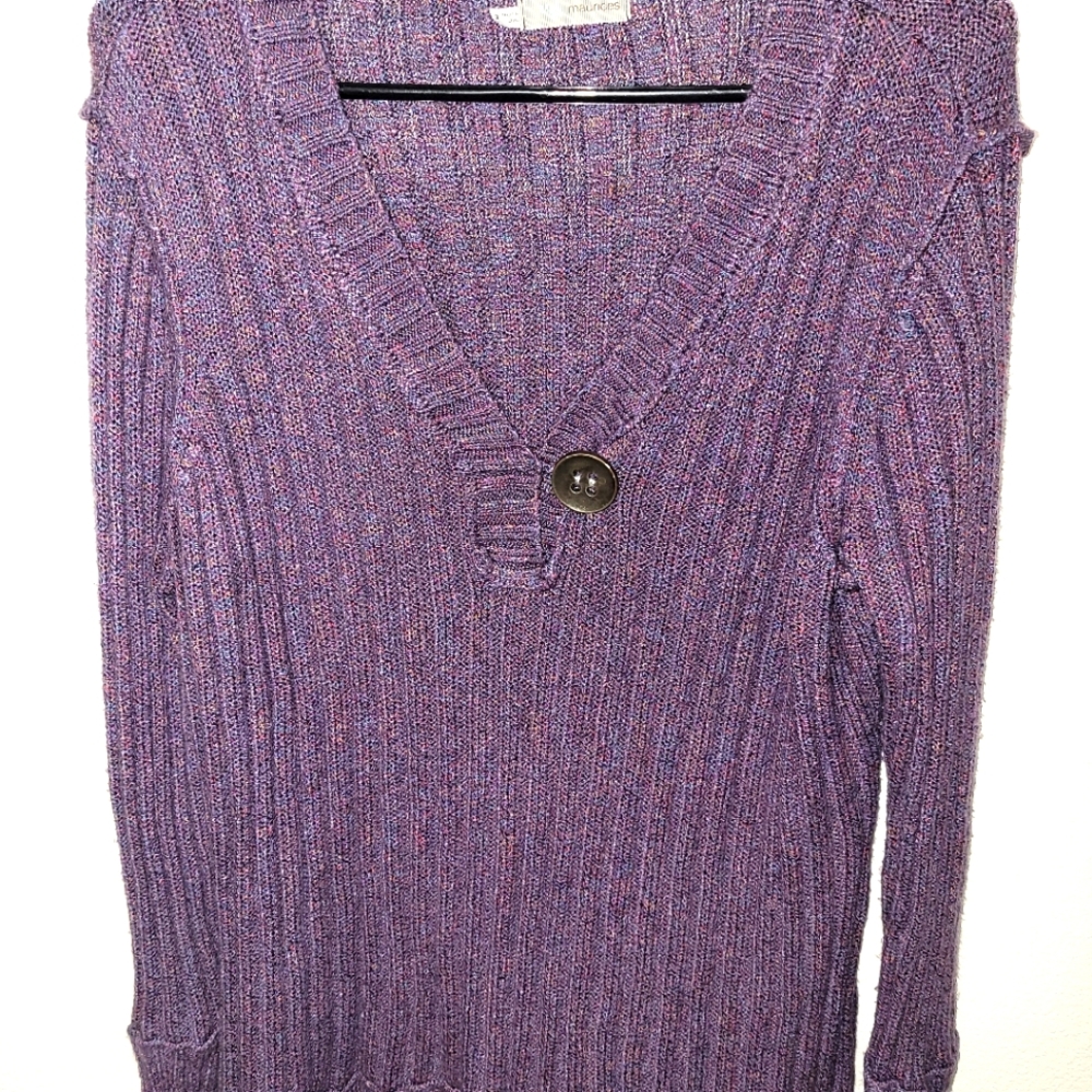 Maurices sweater